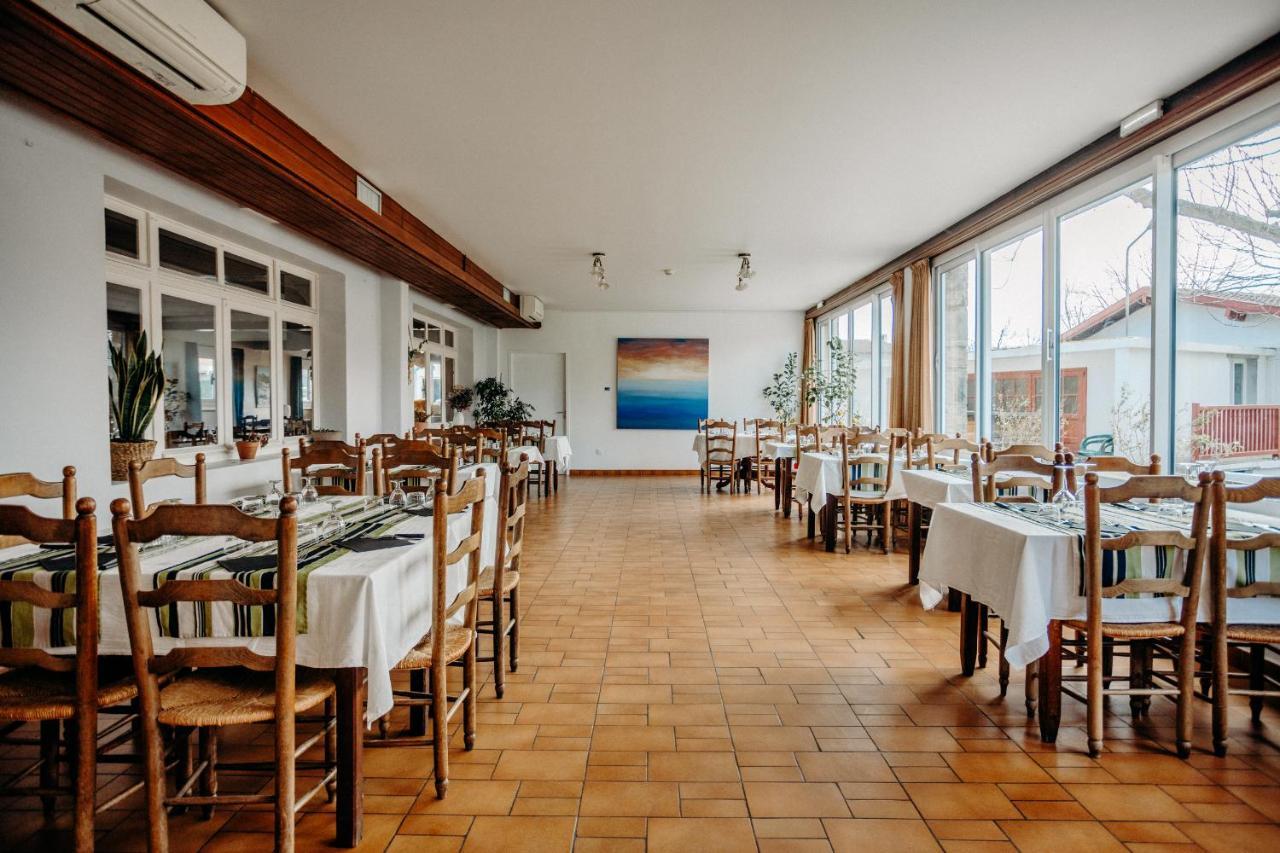 Logis Hotel Restaurant Espelletenia Larceveau-Arros-Cibits ภายนอก รูปภาพ