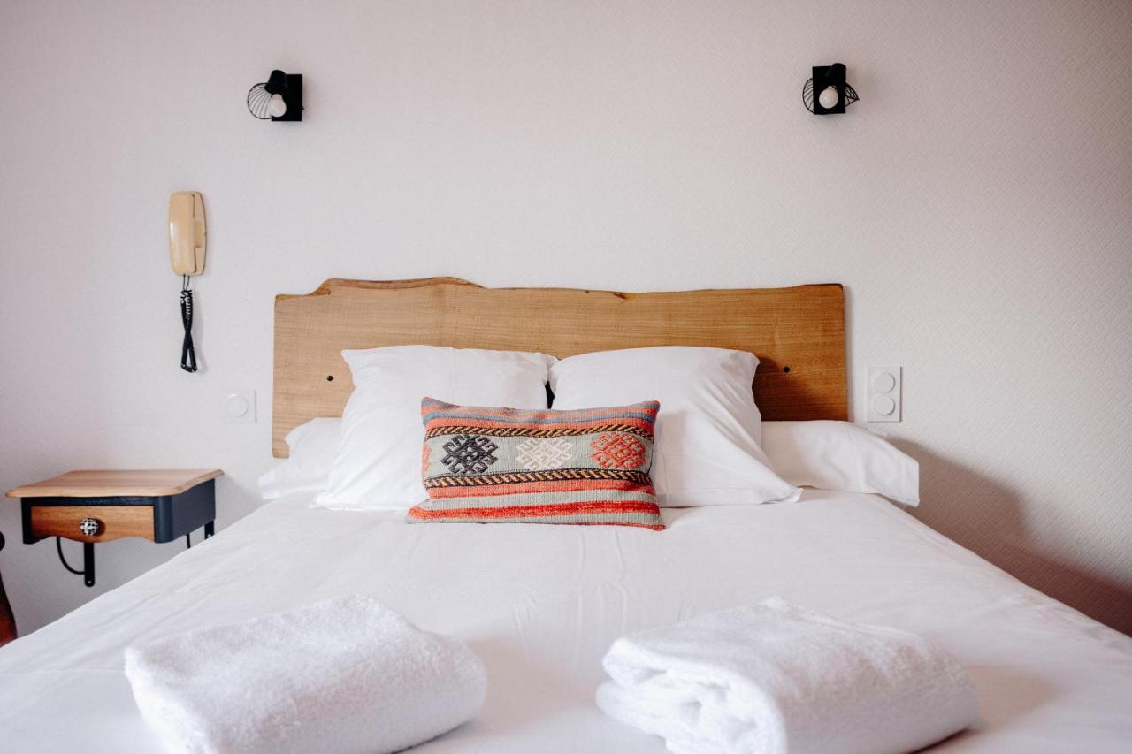 Logis Hotel Restaurant Espelletenia Larceveau-Arros-Cibits ภายนอก รูปภาพ