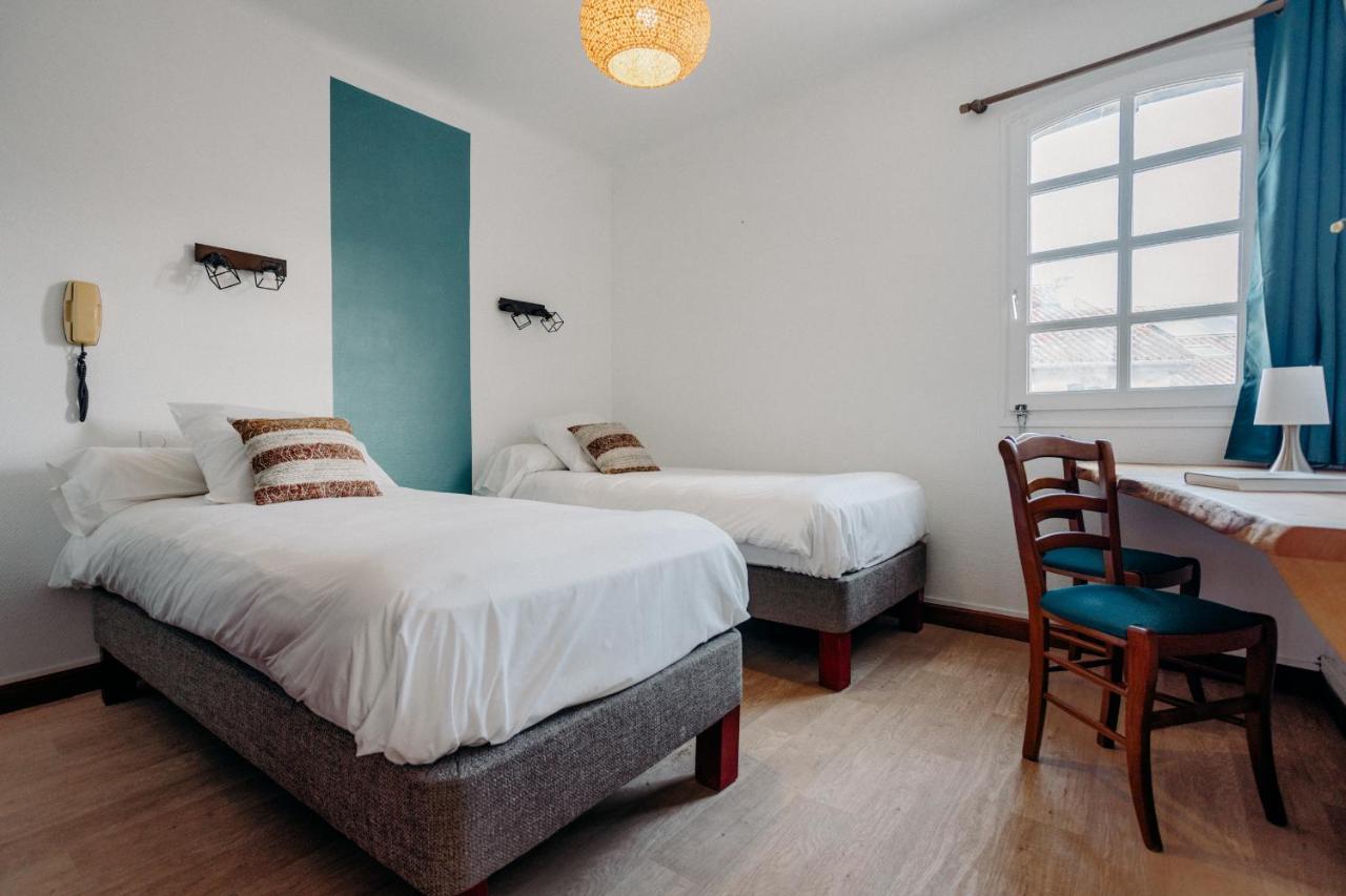 Logis Hotel Restaurant Espelletenia Larceveau-Arros-Cibits ภายนอก รูปภาพ