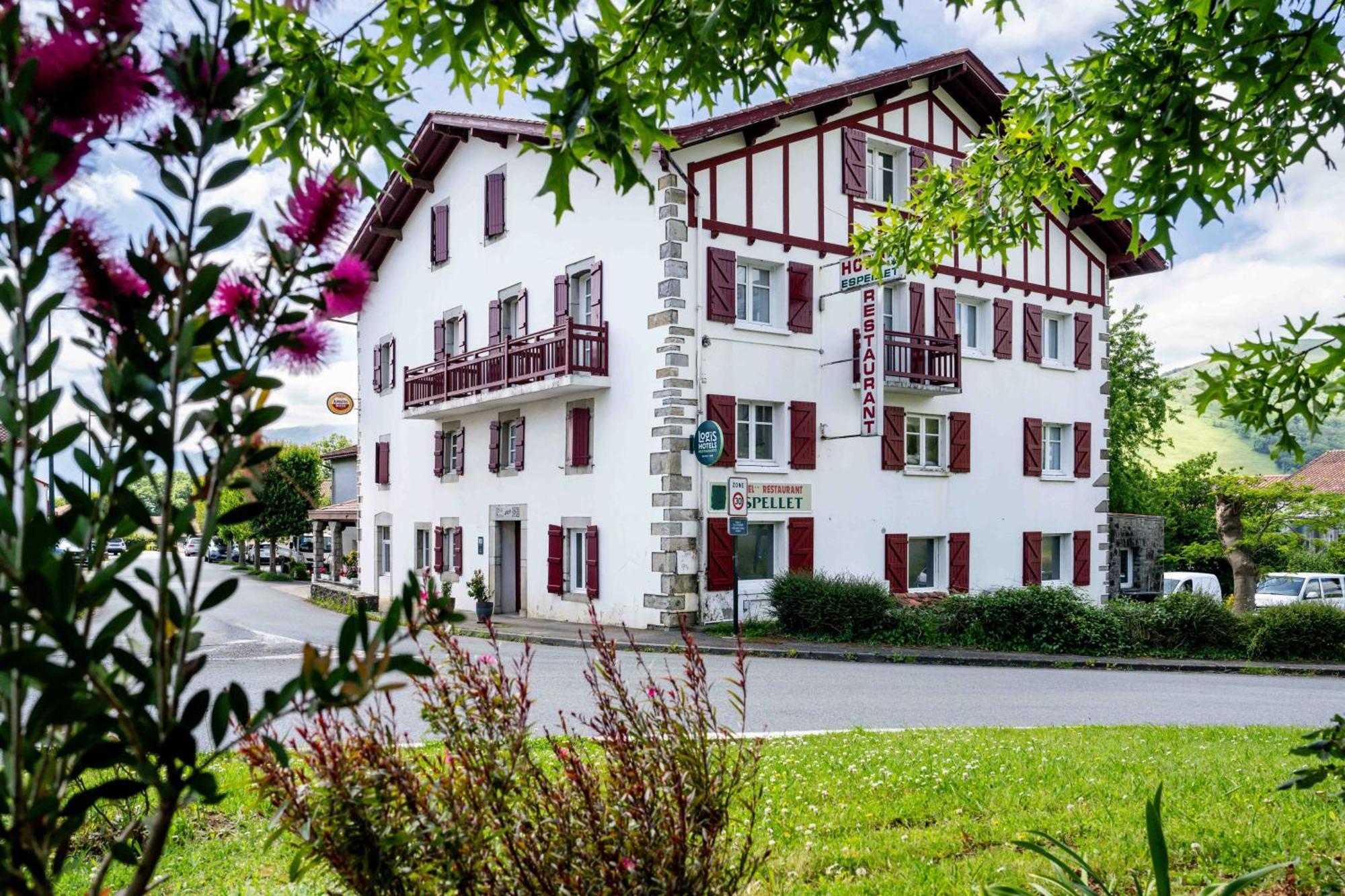 Logis Hotel Restaurant Espelletenia Larceveau-Arros-Cibits ภายนอก รูปภาพ